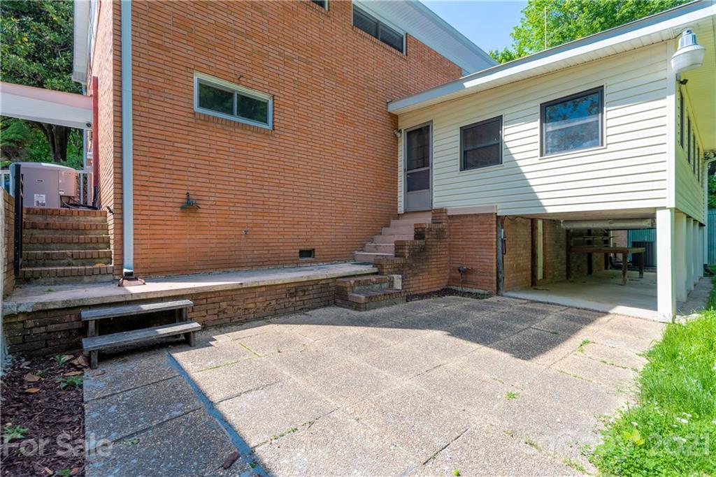 263 Erwin Hills Road Asheville, NC 28806 - Photo 34 of 35 Gallery Image 34