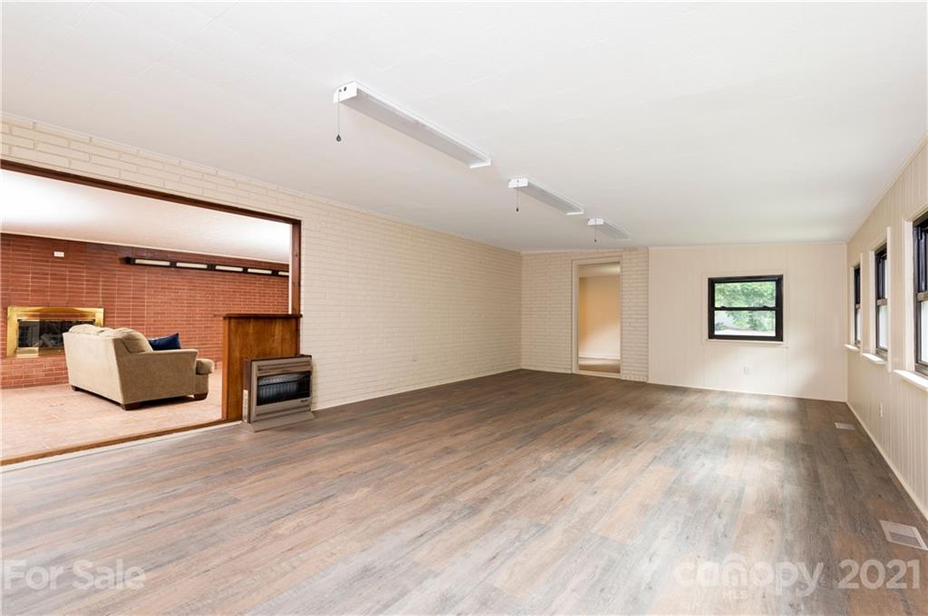 263 Erwin Hills Road Asheville, NC 28806 - Photo 10 of 35 Gallery Image 10