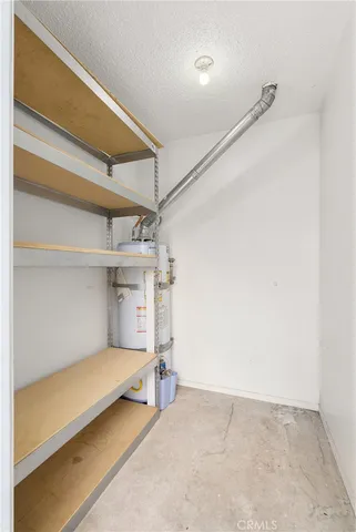 $2,600 | 18312 Parkview Lane, Unit 202, Huntington Beach, CA 92648