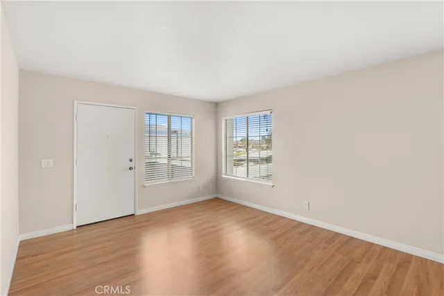 $2,600 | 18312 Parkview Lane, Unit 202, Huntington Beach, CA 92648