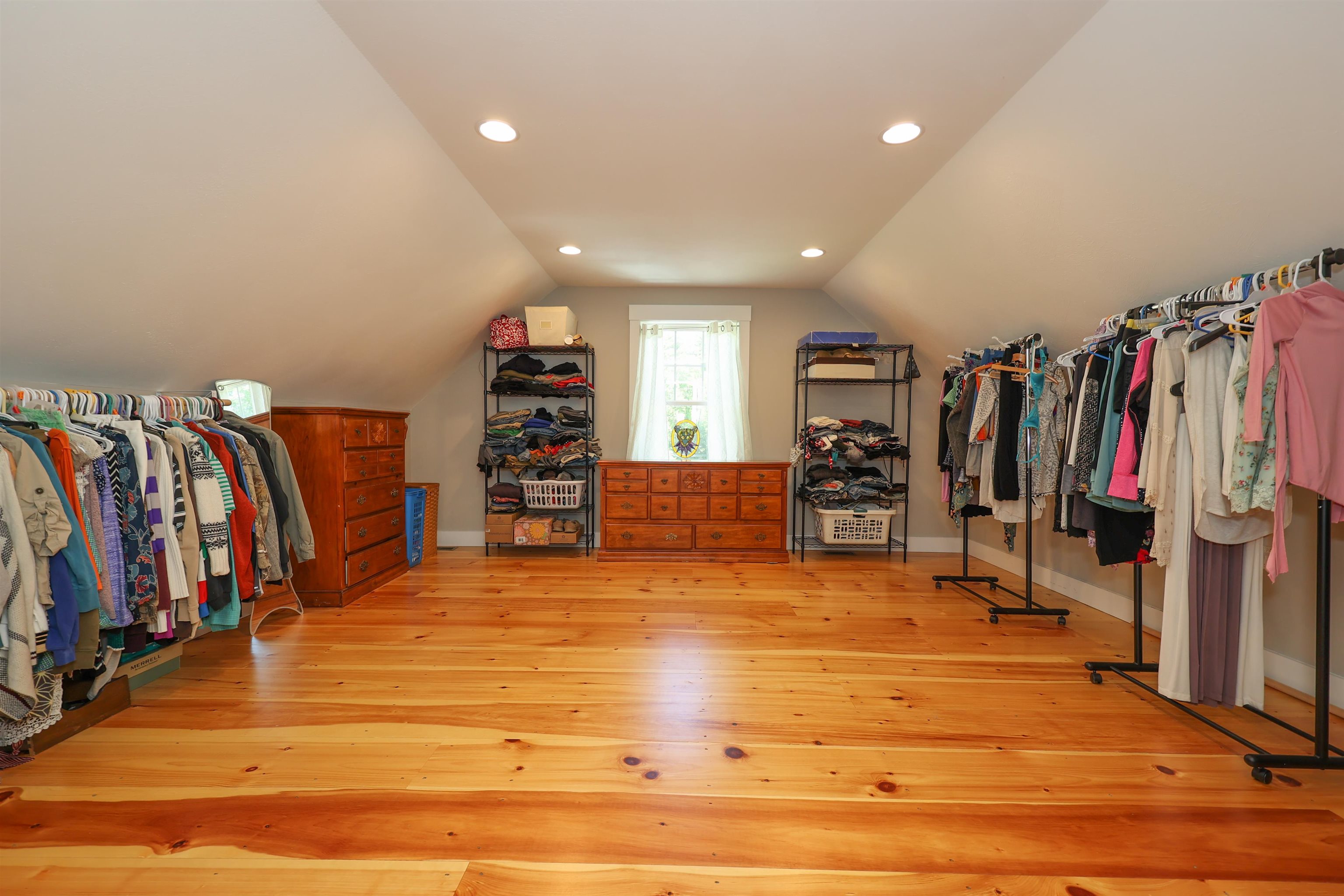 34 Rustic Lane New Boston, NH 03070 - Photo 23 of 40