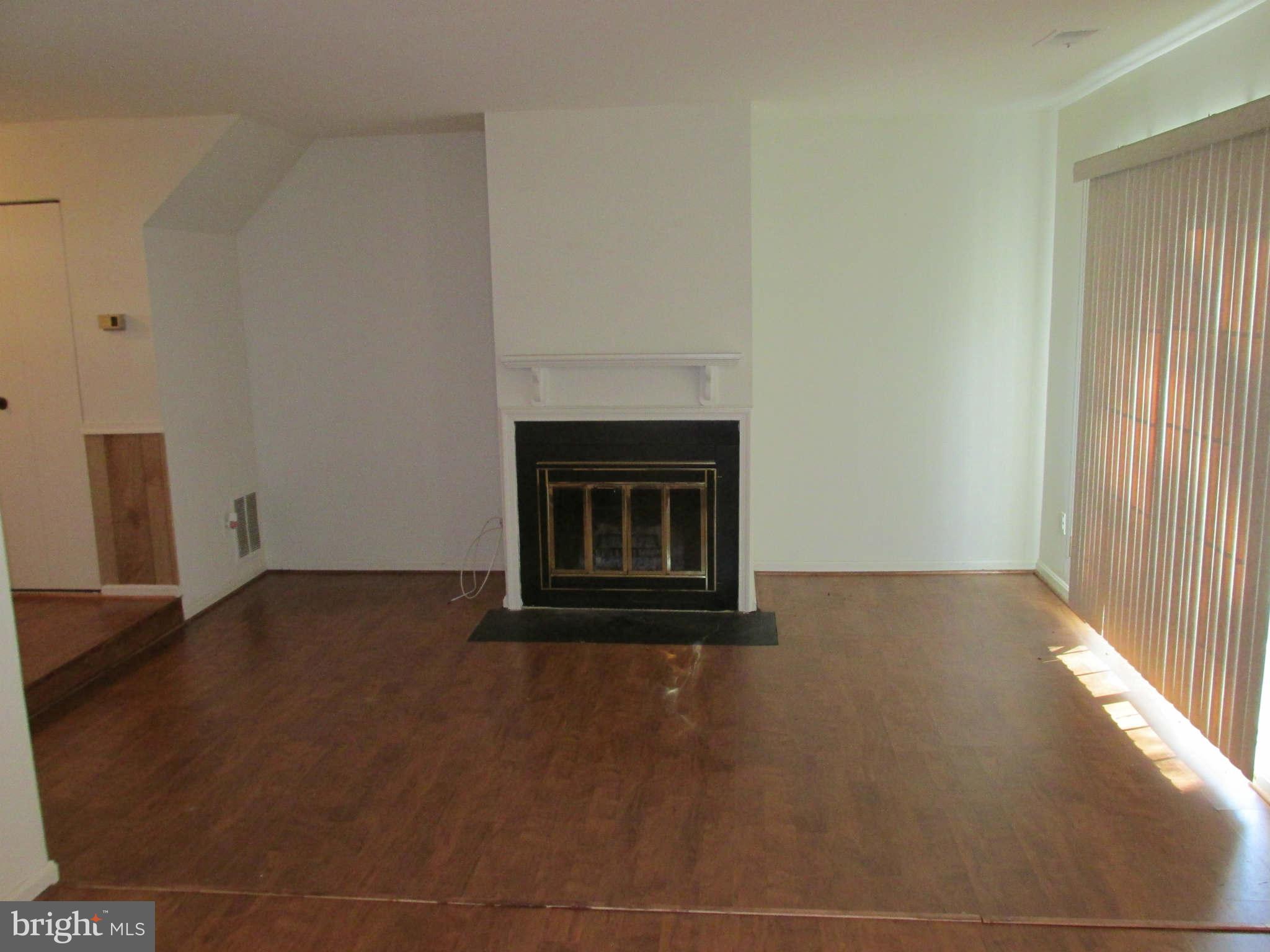 3378 Ryon Court Waldorf, MD 20601 - Photo 8 of 20 Living Room
