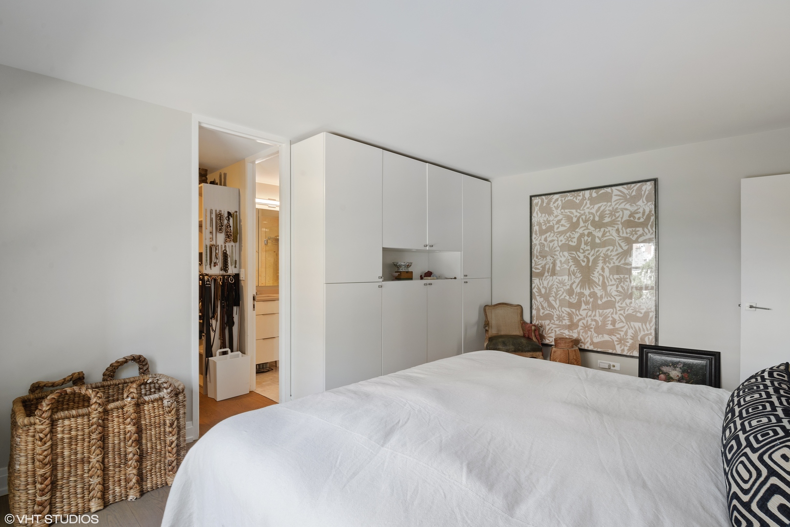 1310 North Ritchie Court, Unit 5B Chicago, IL 60610 - Photo 11 of 19