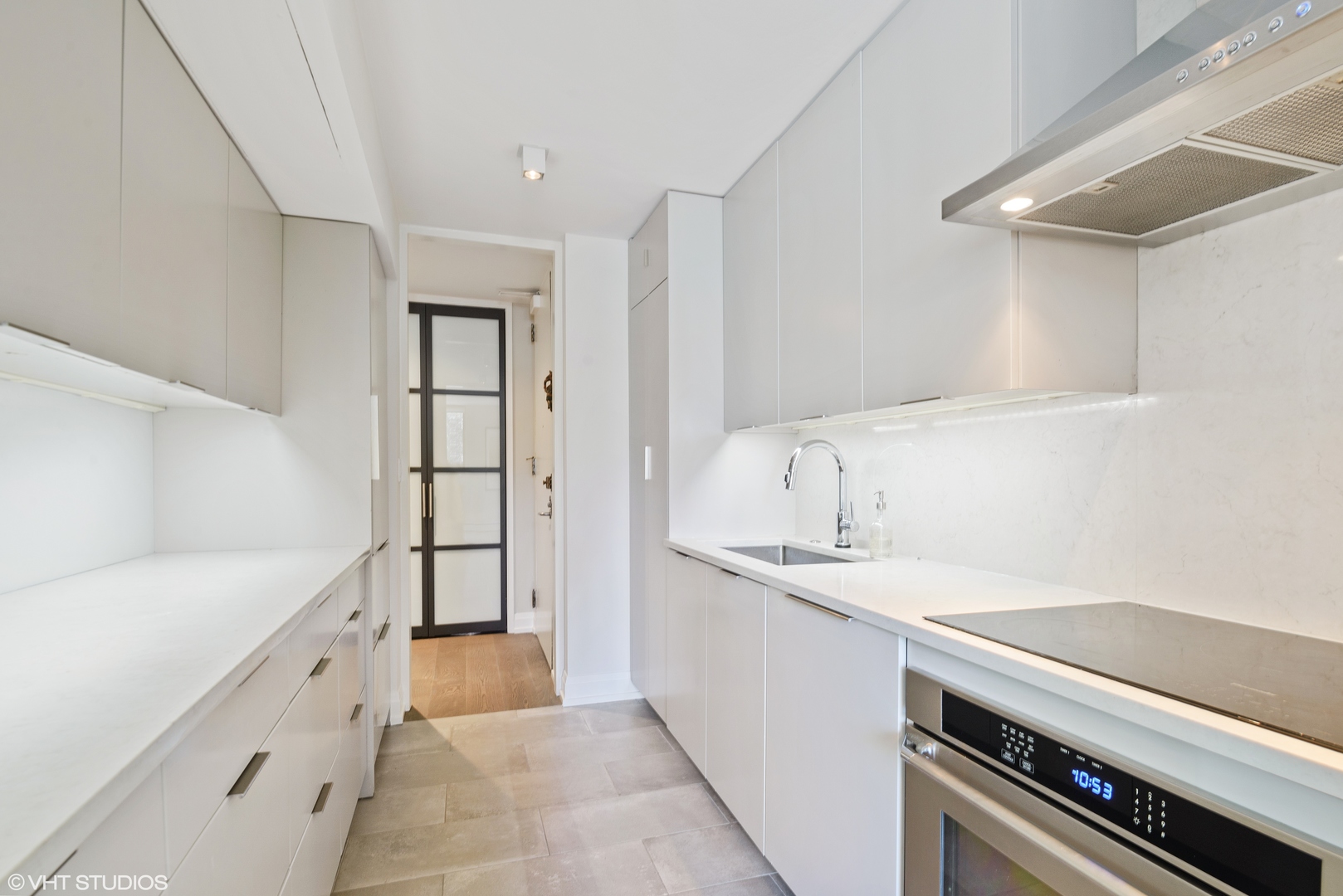 1310 North Ritchie Court, Unit 5B Chicago, IL 60610 - Photo 8 of 19