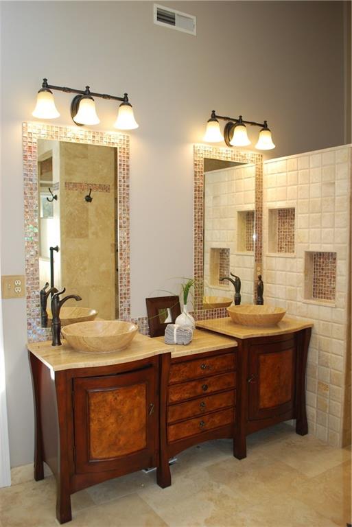 12341 Wayside Road Indianapolis, IN 46256 - Photo 9 of 24 Gallery Image 9