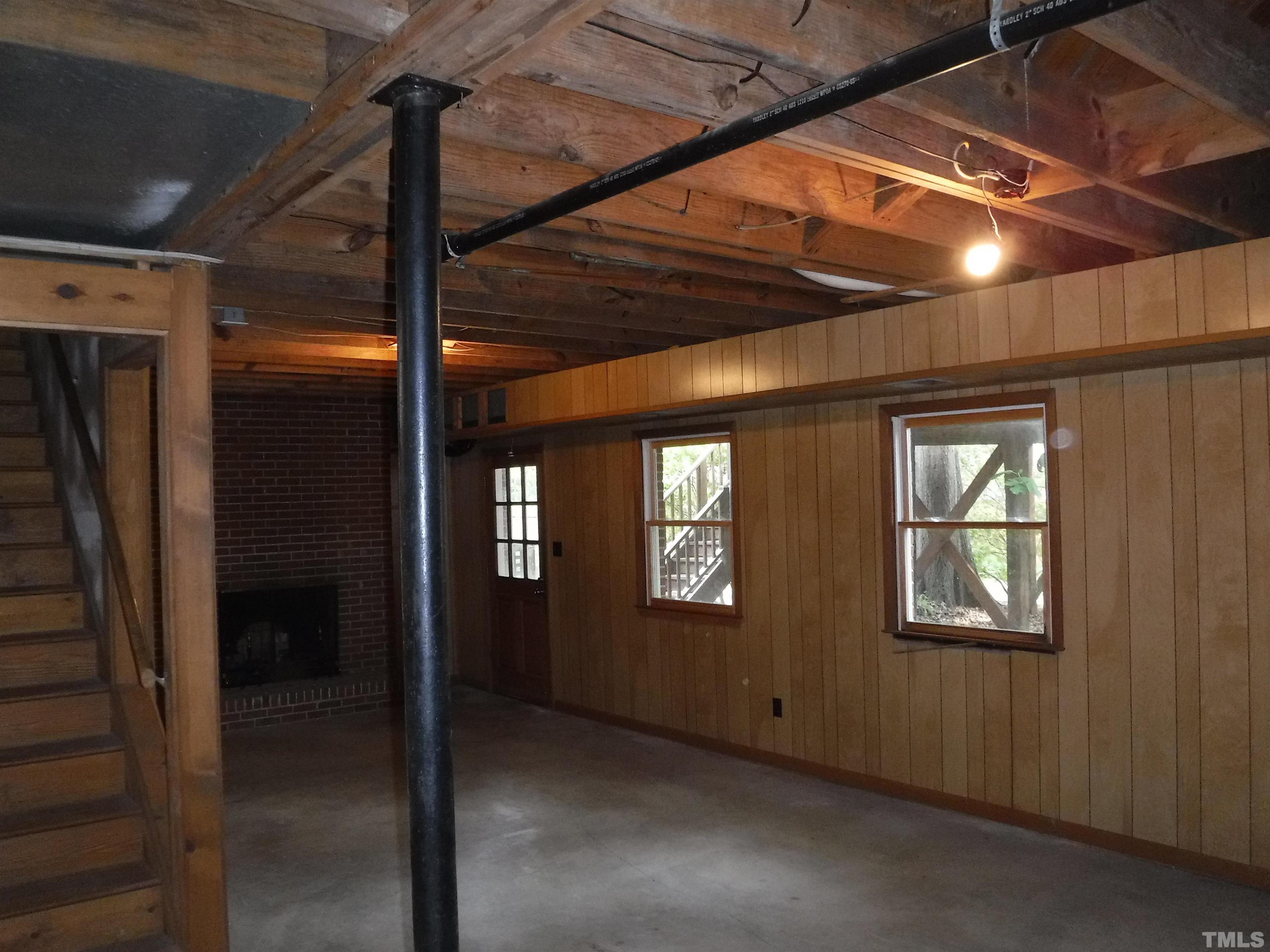1008 Deerfield Road Raleigh, NC 27609 - Photo 16 of 18 a view of an empty room