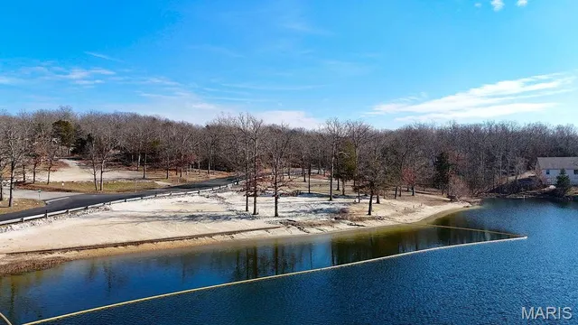 $362,000 | 416 Yorktown Drive, De Soto, MO 63020