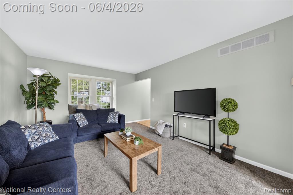 41531 Simcoe Drive Canton, MI 48188 - Photo 9 of 45