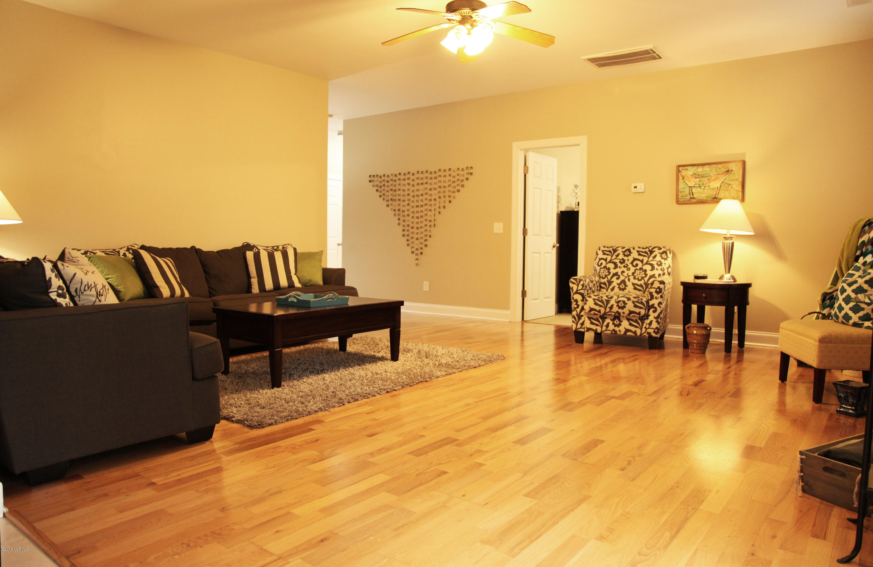 840 Washington Acres Road Hampstead, NC 28443 - Photo 9 of 30 livingrm