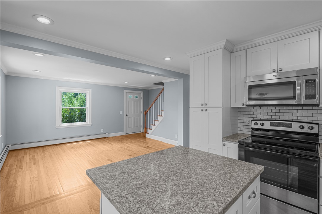 14 Gladding Street Bristol, RI 02809 - Photo 11 of 37