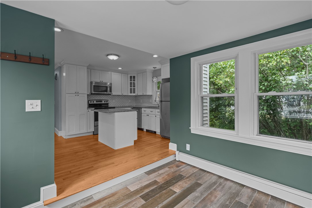 14 Gladding Street Bristol, RI 02809 - Photo 14 of 37