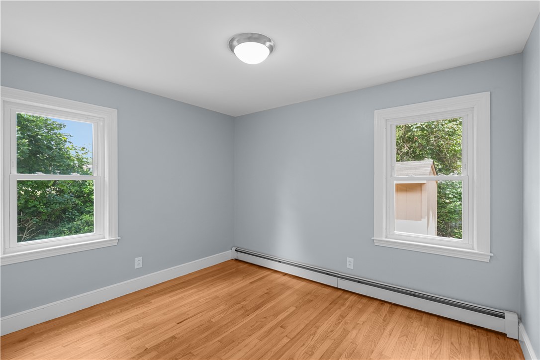 14 Gladding Street Bristol, RI 02809 - Photo 18 of 37