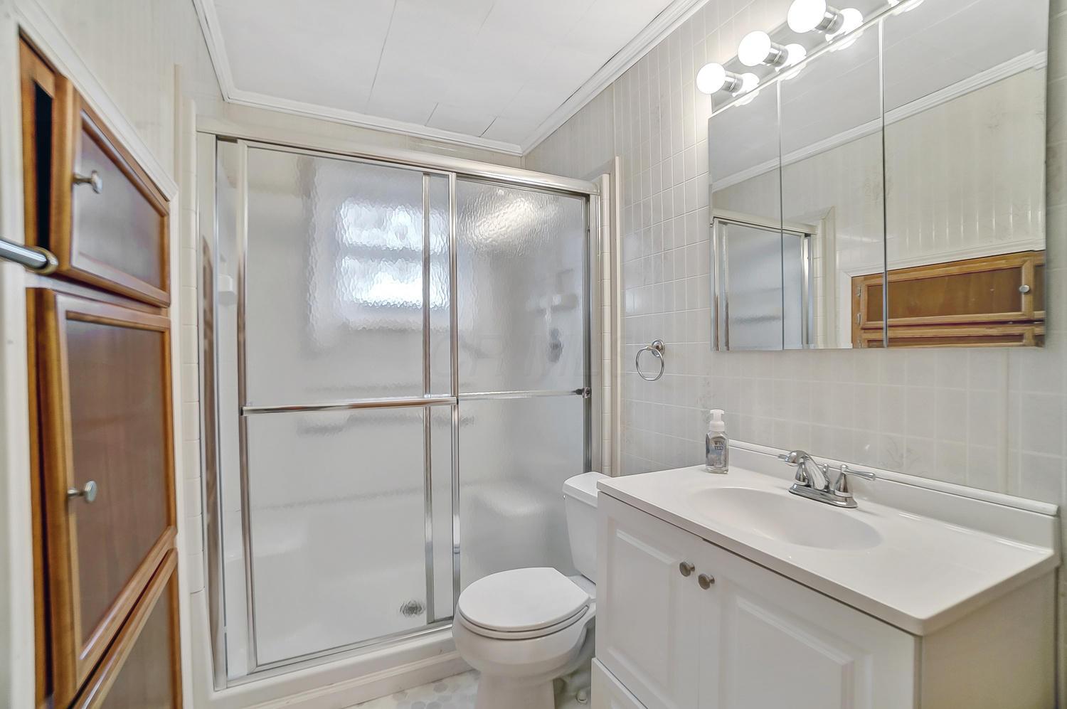 1136 Hilock Road Columbus, OH 43207 - Photo 12 of 24 Gallery Image 12