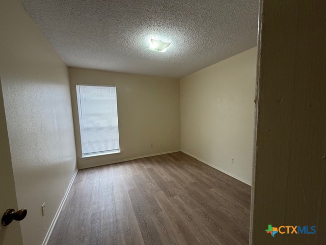 903 South Magnolia Avenue, Unit 9 Luling, TX 78648 - Photo 6 of 14