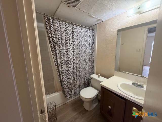 903 South Magnolia Avenue, Unit 9 Luling, TX 78648 - Photo 8 of 14