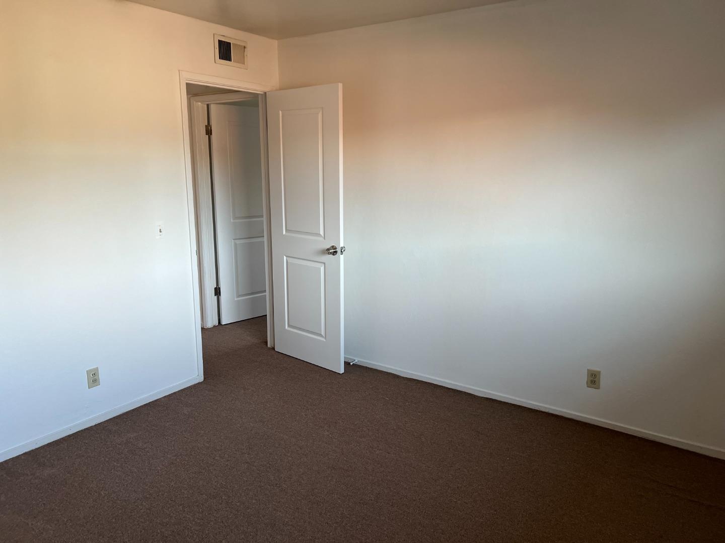 431 East St John Street San Jose, CA 95112 - Photo 15 of 32 an empty room with closet area
