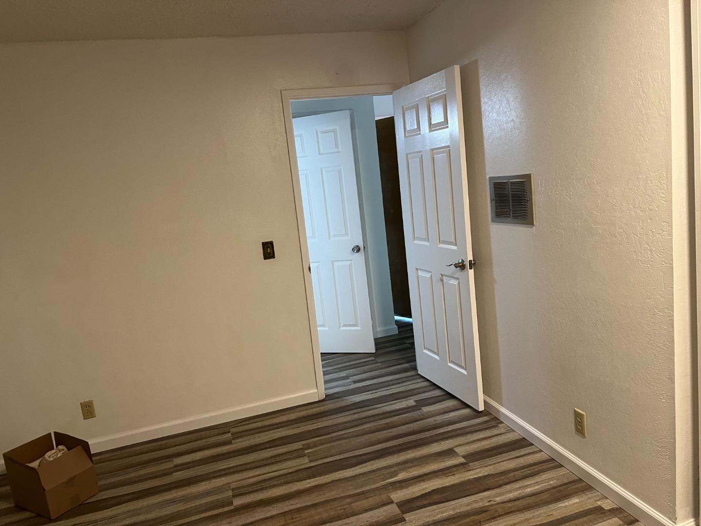 431 East St John Street San Jose, CA 95112 - Photo 22 of 32 a view of a livingroom with wooden floor and closet