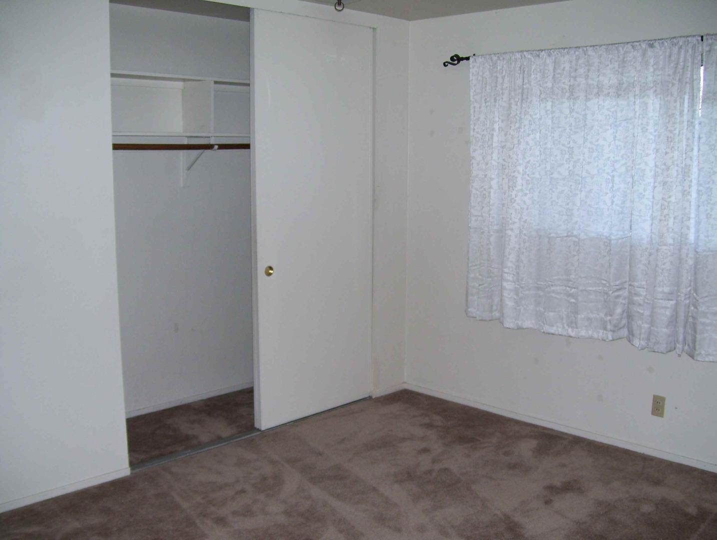 431 East St John Street San Jose, CA 95112 - Photo 10 of 32 a view of an empty room