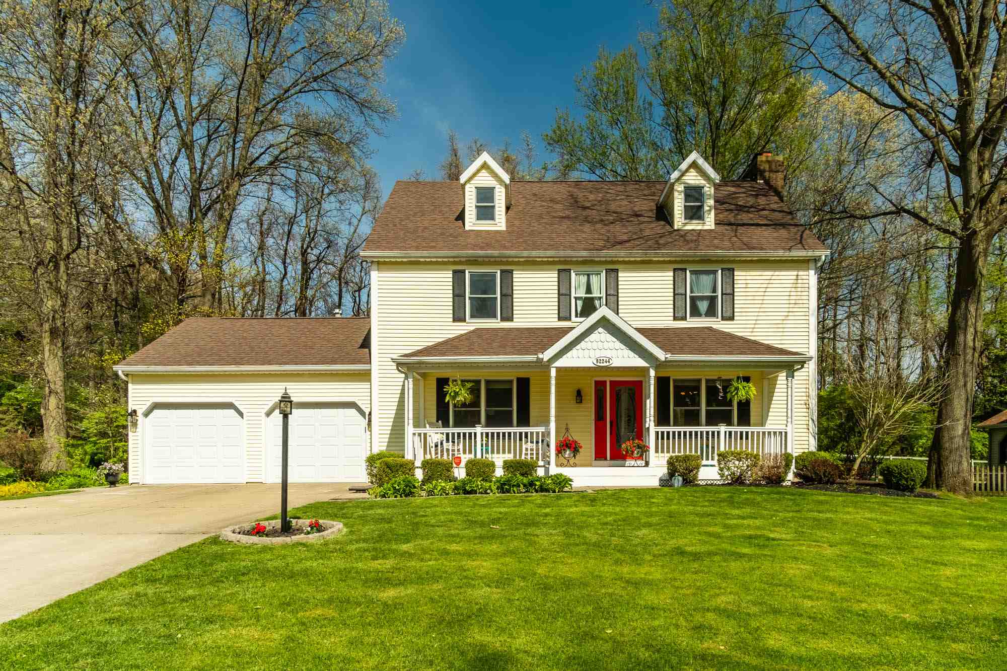 52244 Farmington Square Road Granger, IN 46530 - Photo 1 of 29