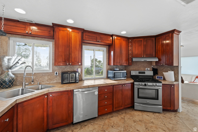 3541 South 50 West Bountiful, UT 84010 - Photo 14 of 47