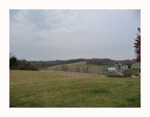 119 Justabout Road Venetia, PA 15367 - Photo 2 of 18 View.