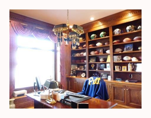 119 Justabout Road Venetia, PA 15367 - Photo 12 of 18 Studio/Study/Office.