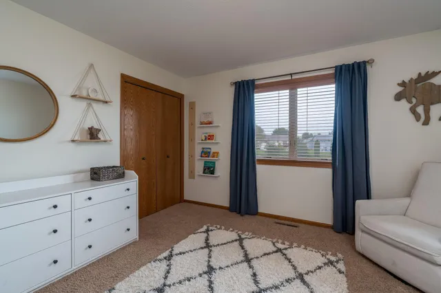 $539,900 | 320 Grovebrook Court, Mankato, MN 56001