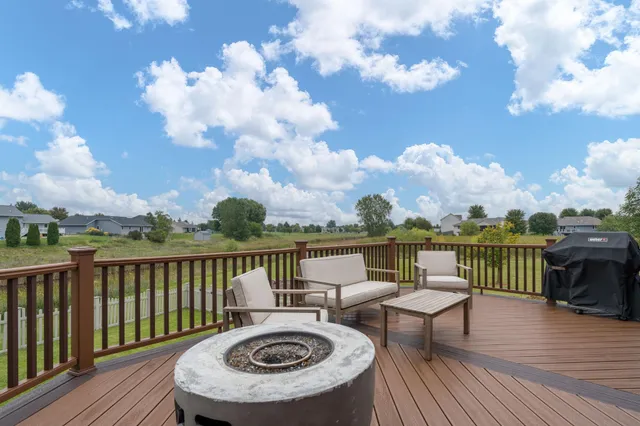 $539,900 | 320 Grovebrook Court, Mankato, MN 56001