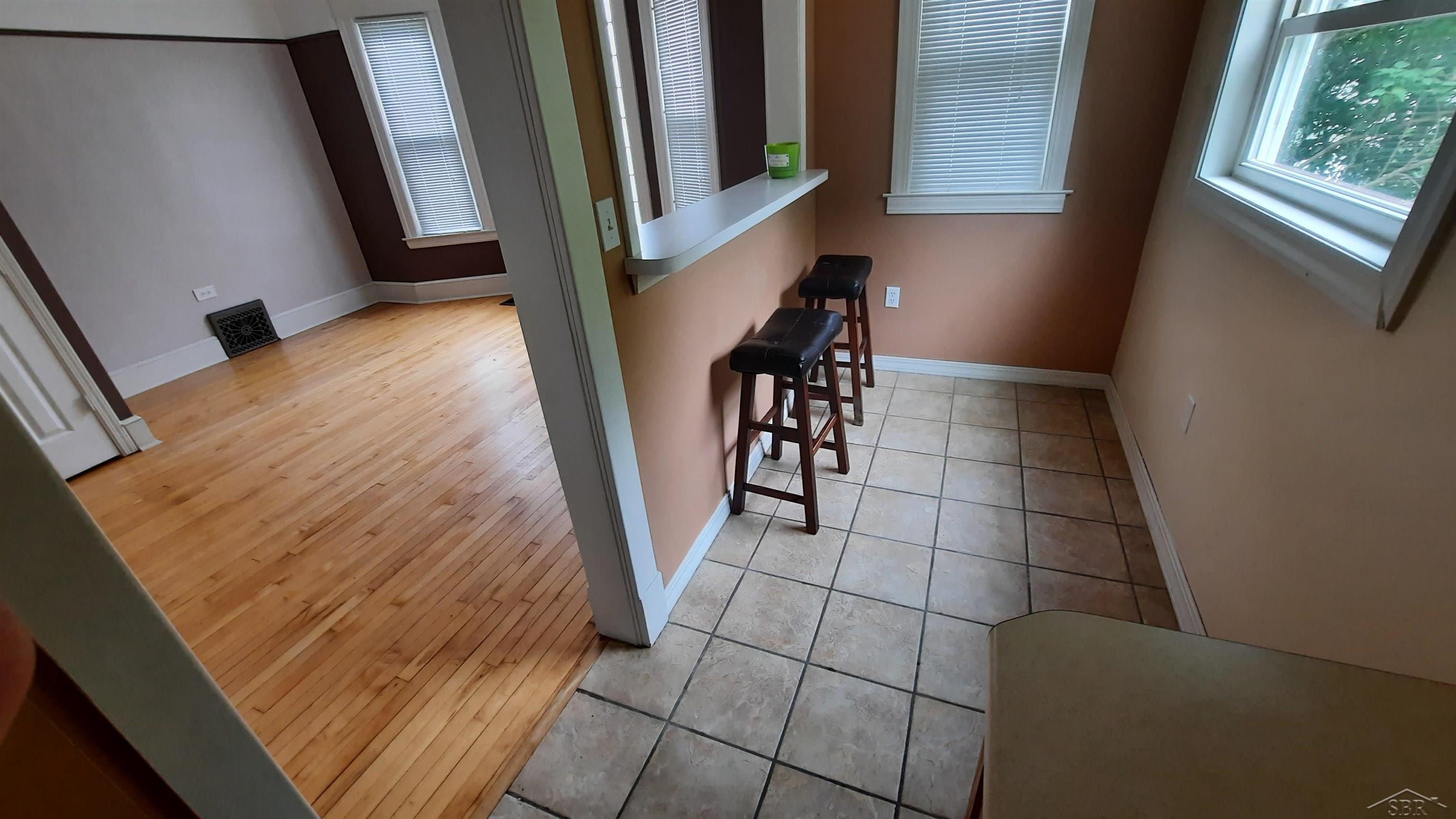 1709 9th Street Bay City, MI 48708 - Photo 8 of 18 50111164-7.JPG