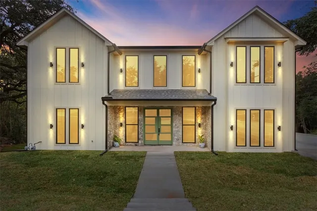 $899,000 | 36 Carriage Square, Waco, TX 76708