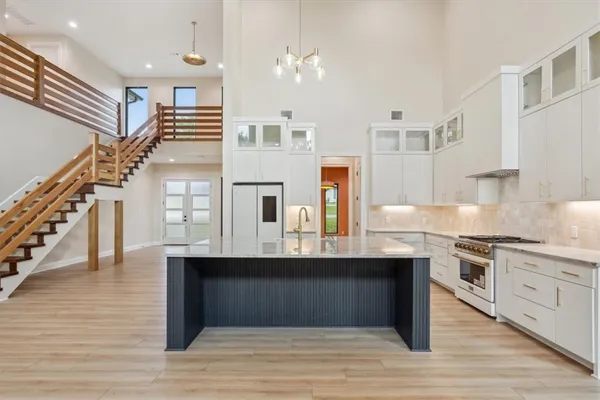 $899,000 | 36 Carriage Square, Waco, TX 76708