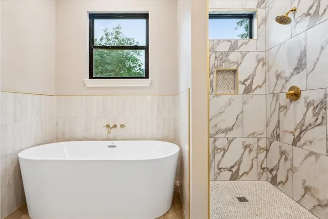 $899,000 | 36 Carriage Square, Waco, TX 76708