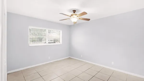 $2,300 | 7106 Northwest 80th Avenue, Tamarac, FL 33321