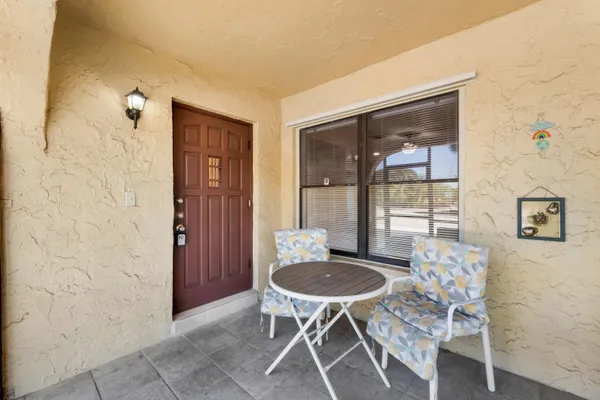 $2,300 | 7106 Northwest 80th Avenue, Tamarac, FL 33321