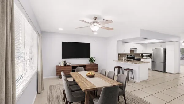 $2,300 | 7106 Northwest 80th Avenue, Tamarac, FL 33321