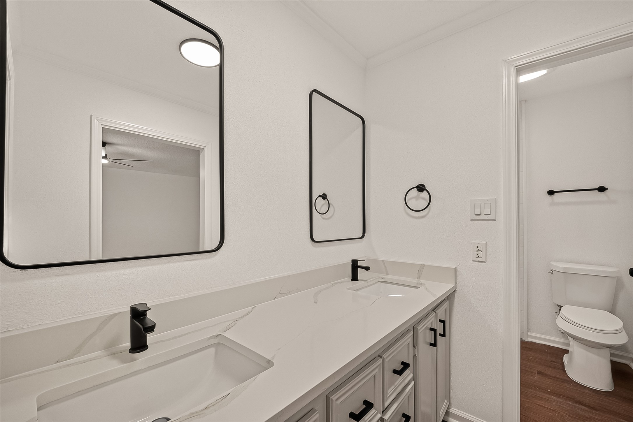 16303 Townes Road Friendswood, TX 77546 - Photo 30 of 44 Gallery Image 30