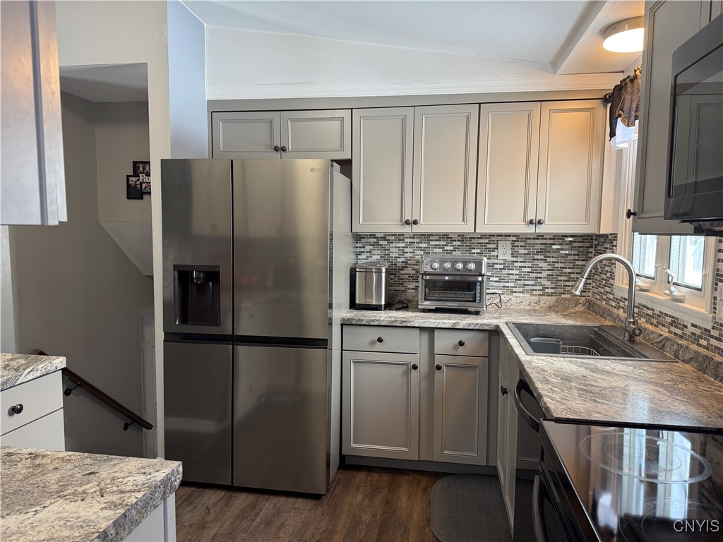 5976 Darby Road Cicero, NY 13039 - Photo 11 of 29