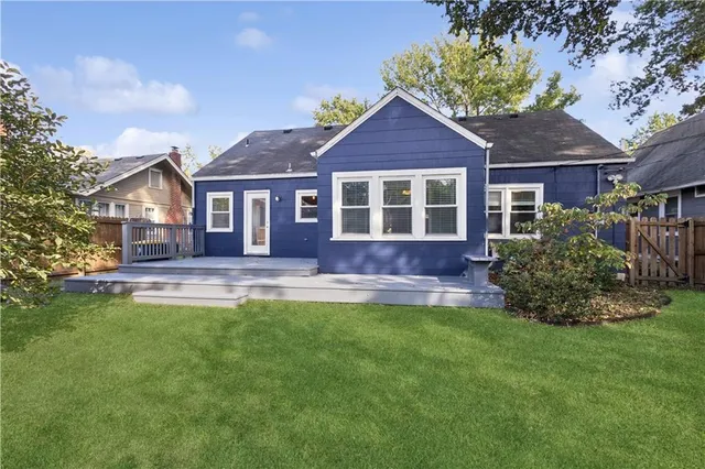 $339,000 | 7620 Grand Avenue, Kansas City, MO 64114