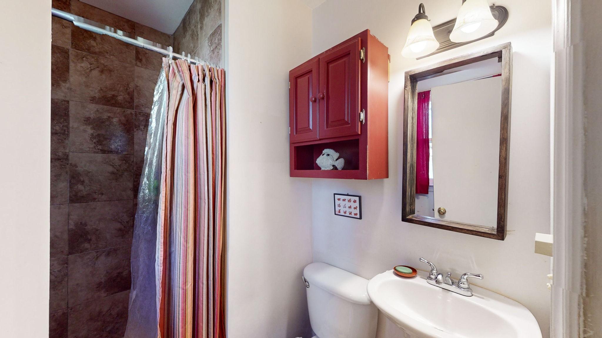 1510 Avon Road Murfreesboro, TN 37129 - Photo 25 of 35 a bathroom with a bathtub and a sink