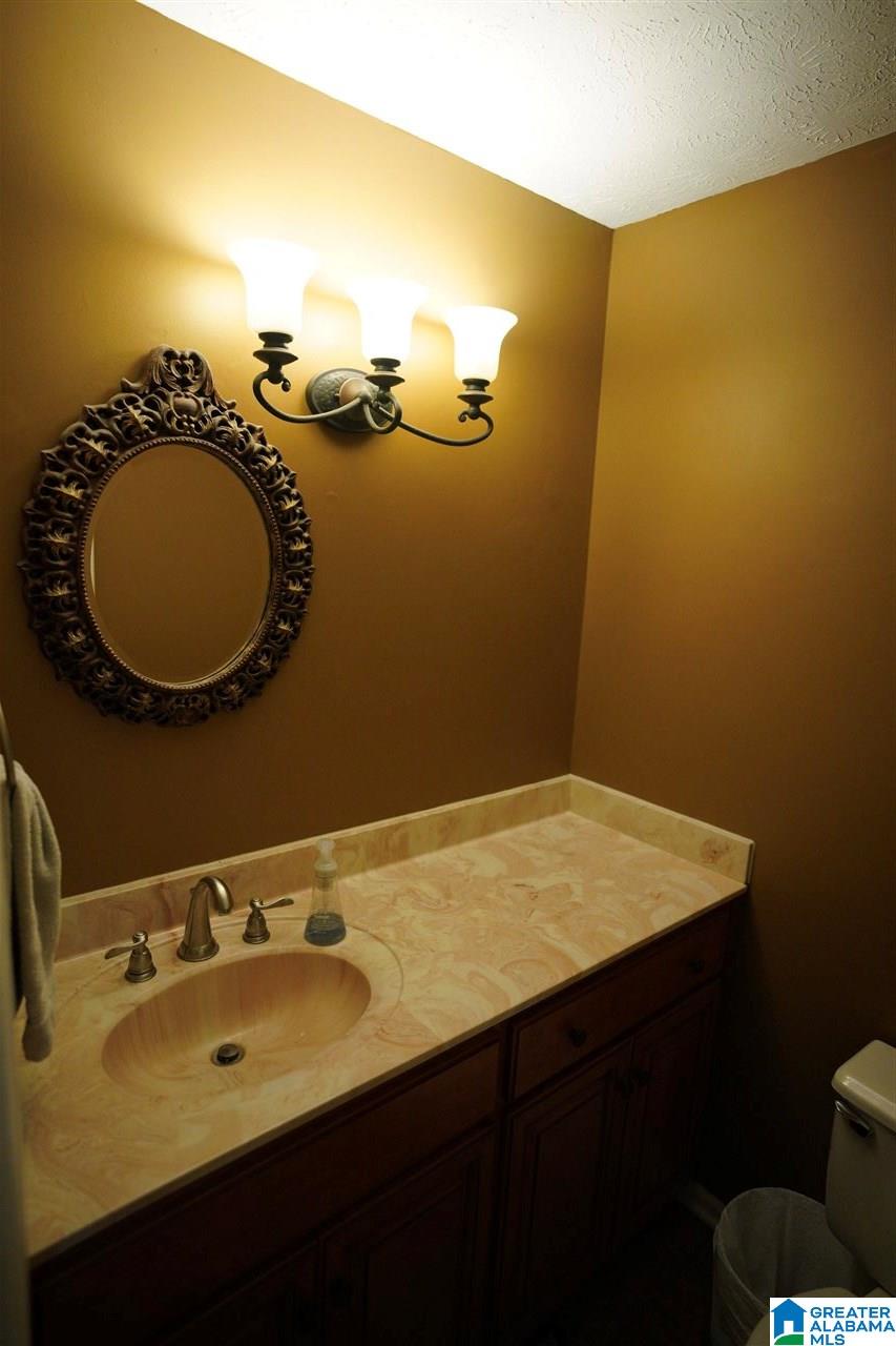 400 Country Manor Road Anniston, AL 36207 - Photo 9 of 34