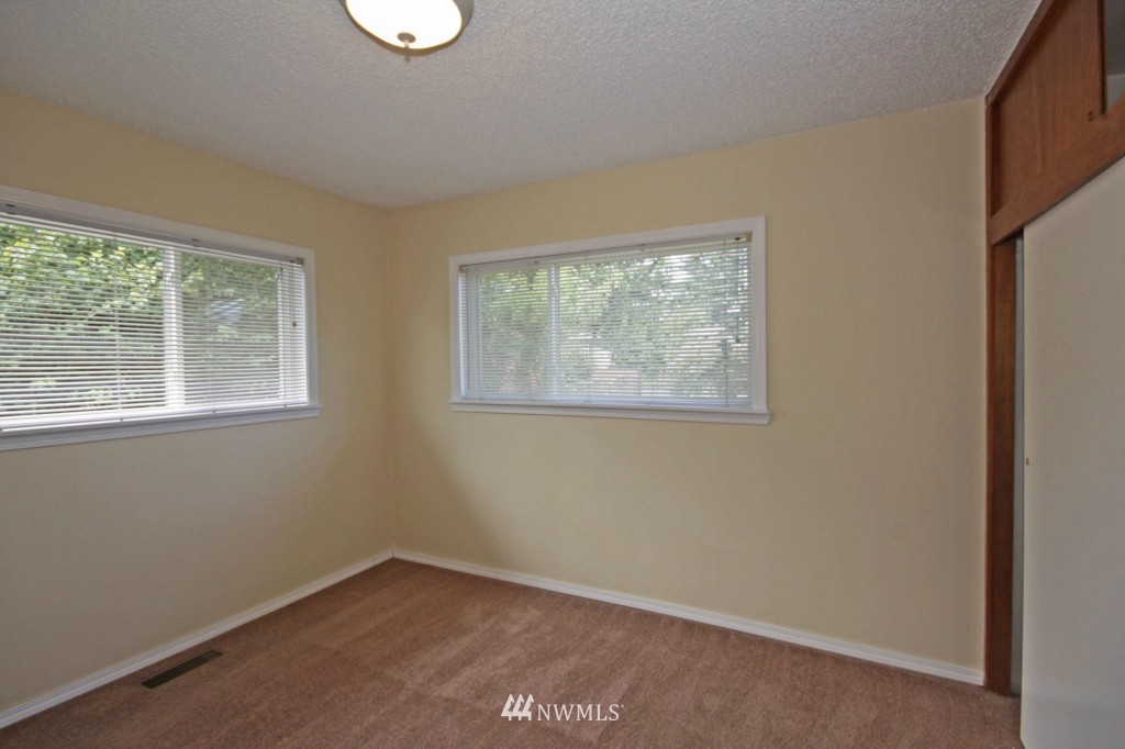 1616 Morris Avenue South Renton, WA 98055 - Photo 10 of 15