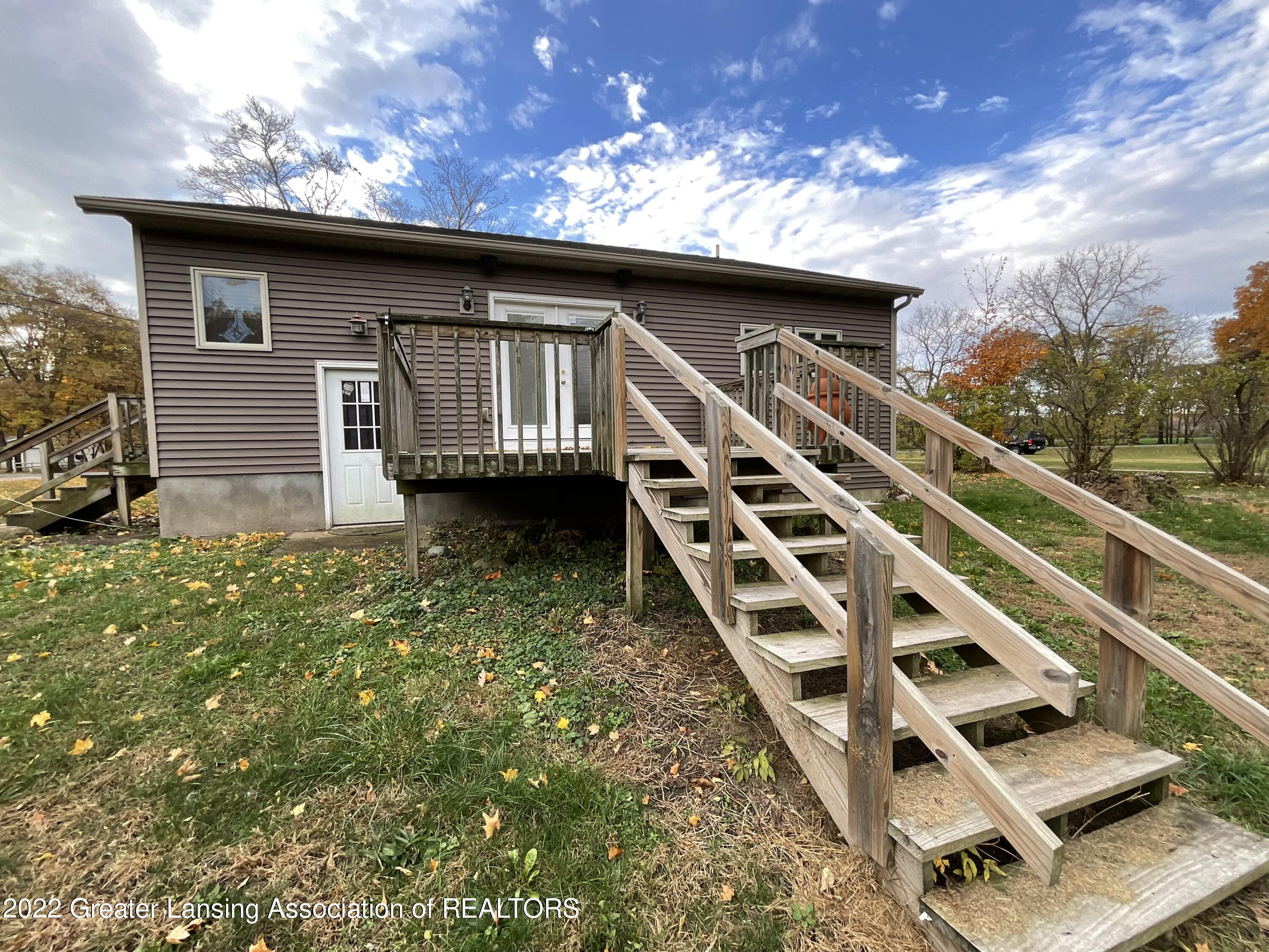 5741 Riverside Drive Lyons, MI 48851 - Photo 2 of 40 0EE5A622-0763-4087-B821-3ABF4F1458C5