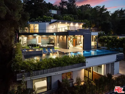 $6,570,000 | 3712 Broadlawn Drive, Los Angeles, CA 90068