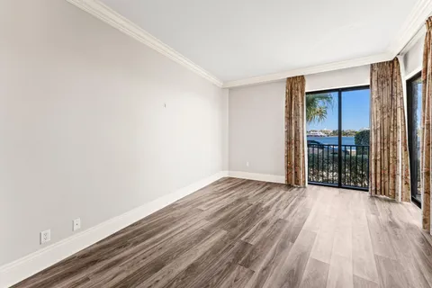 $1,150,000 | 1200 South Flagler Drive, Unit 101, West Palm Beach, FL 33401