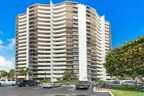 $1,150,000 | 1200 South Flagler Drive, Unit 101, West Palm Beach, FL 33401