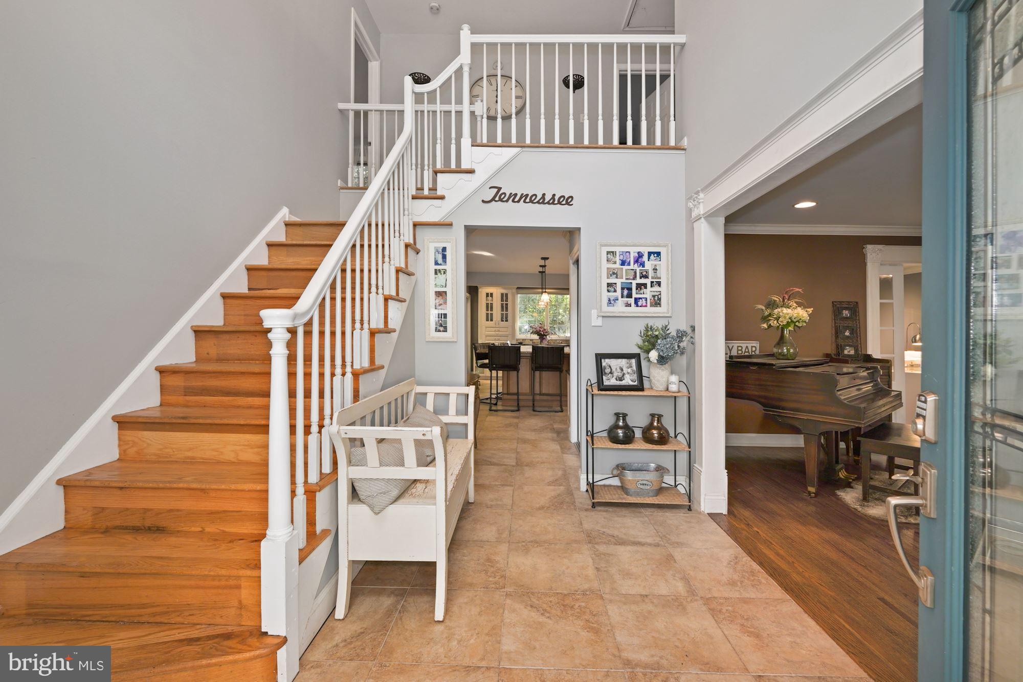 516 Park Road Cherry Hill, NJ 08034 - Photo 4 of 46 2 story foyer