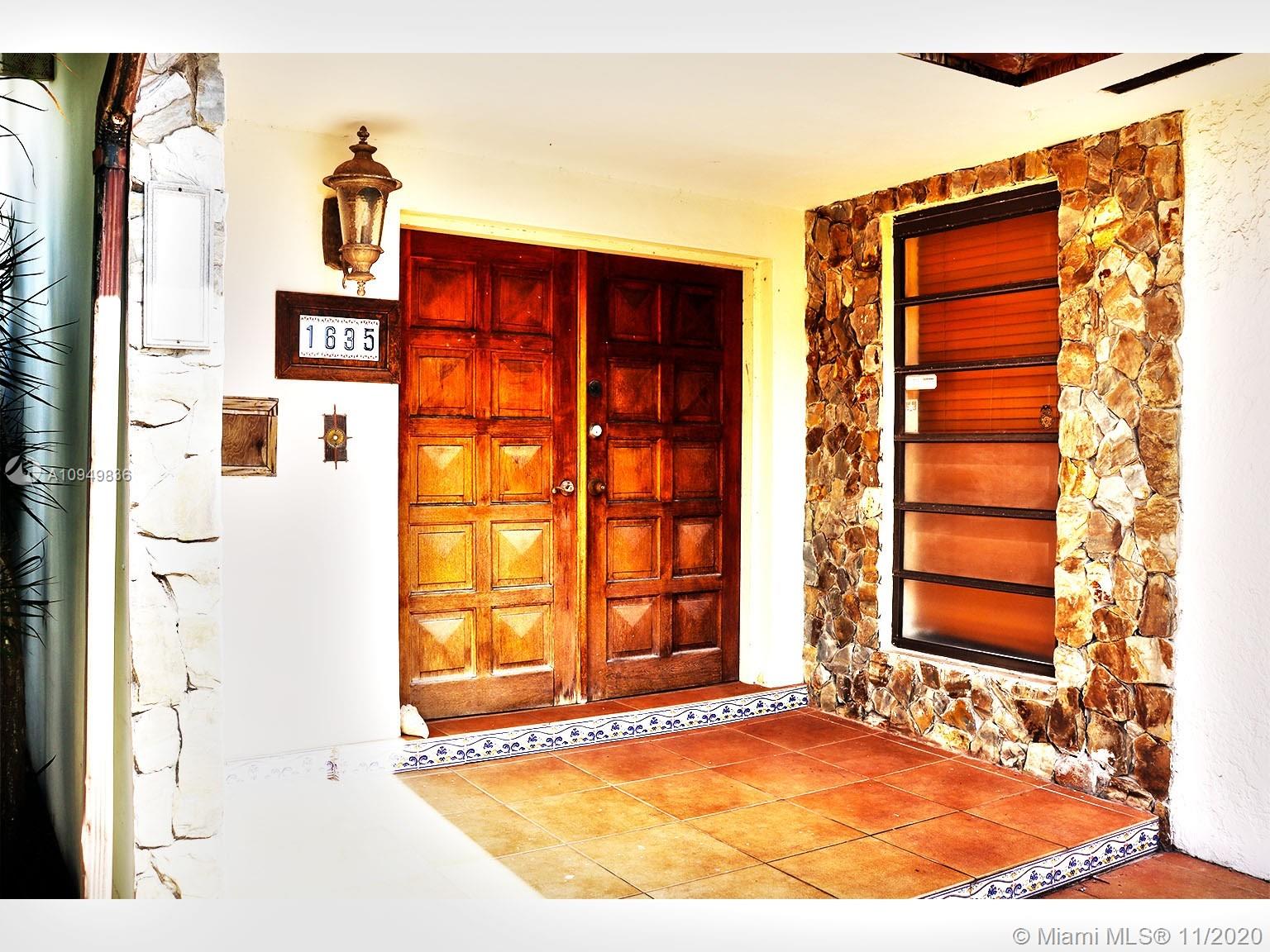 1635 Daytonia Road Miami Beach, FL 33141 - Photo 4 of 13 Gallery Image 4
