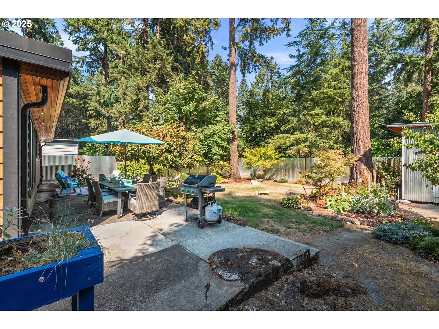 16536 Southwest Inverurie Road Lake Oswego, OR 97035 - Photo 28 of 36 Gallery Image 28