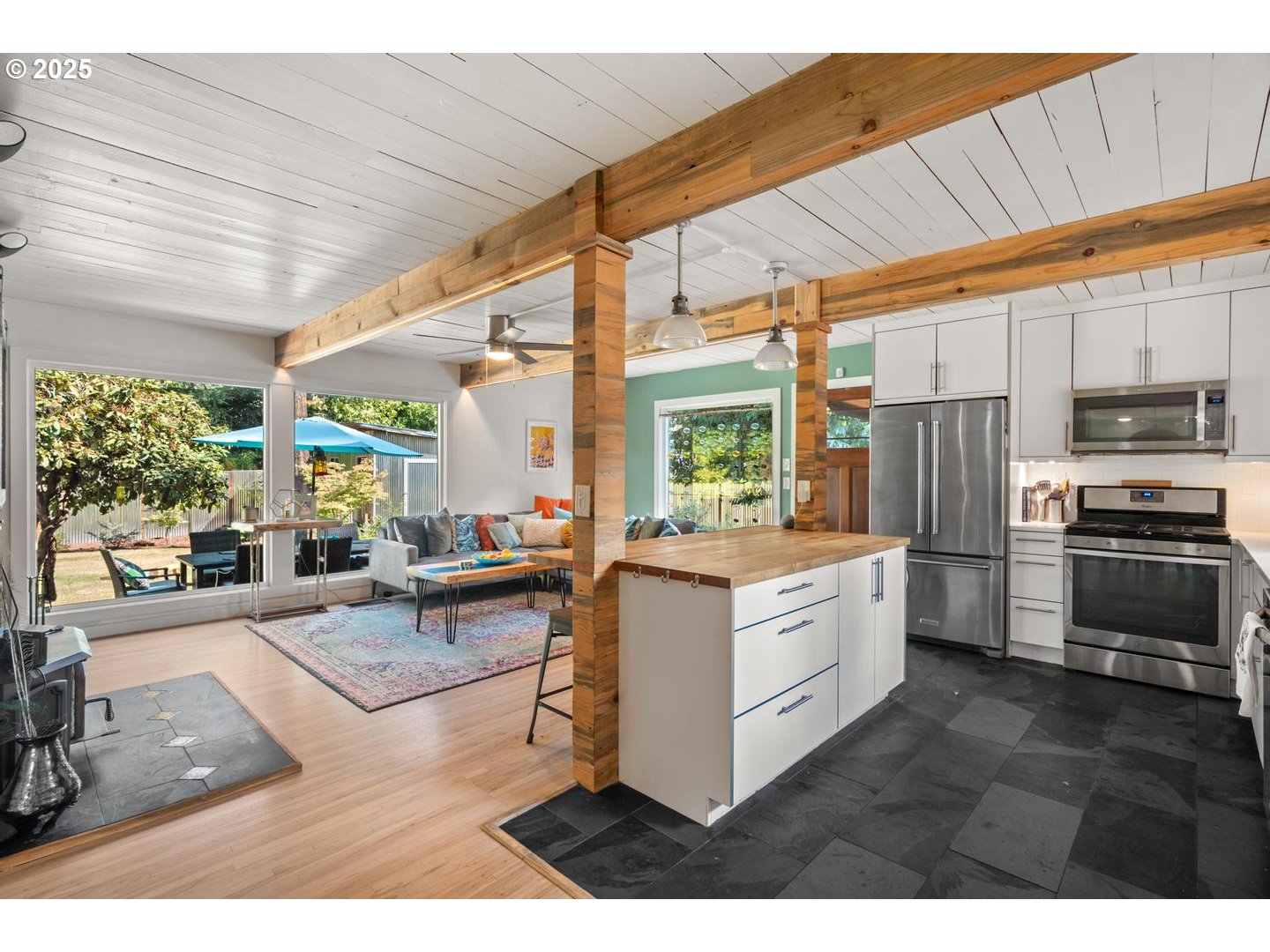 16536 Southwest Inverurie Road Lake Oswego, OR 97035 - Photo 7 of 36 Gallery Image 7