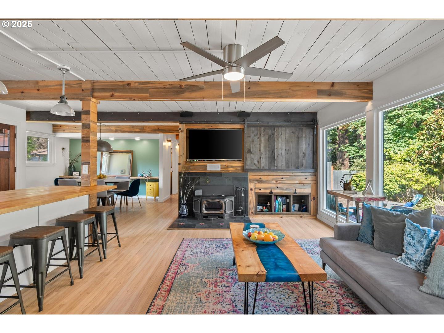 16536 Southwest Inverurie Road Lake Oswego, OR 97035 - Photo 10 of 36 Gallery Image 10